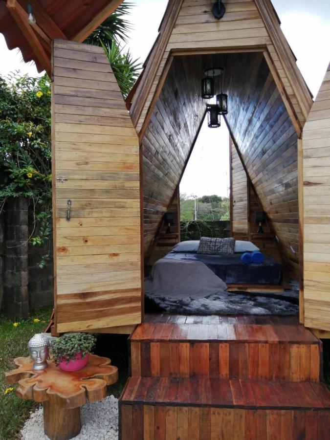 Airport Traveler'S Home Alajuela Exteriör bild