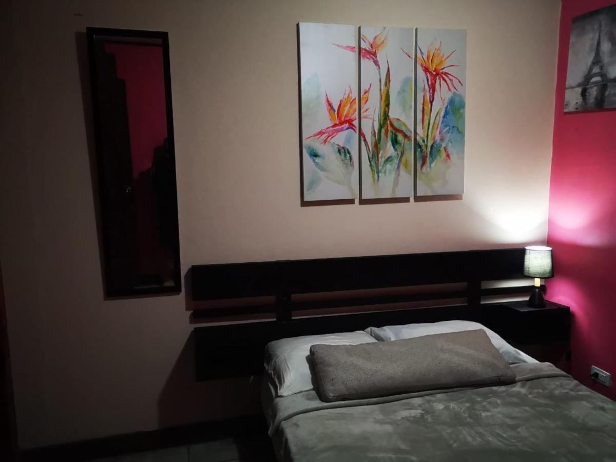 Airport Traveler'S Home Alajuela Exteriör bild